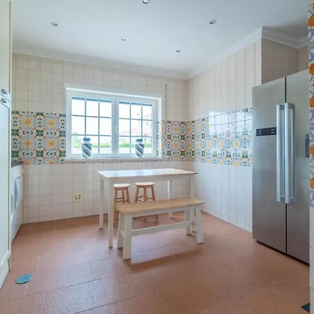 Villa Deslumbrante Do Amoreira (Leiria)
